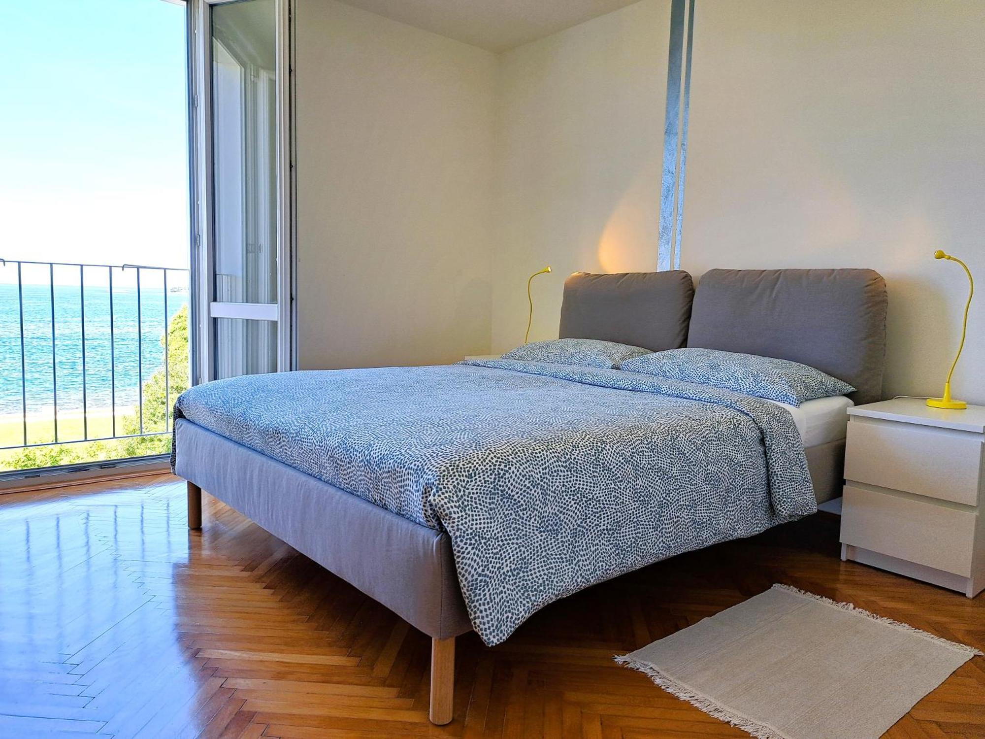 Apartment With A View Ровинь Экстерьер фото
